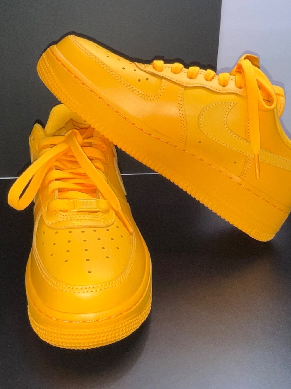 Nike Air Force 1. Laser Orange. US Women’s 8/Men’s 6.5/EUR 39. NWOT/Box - Picture 6 of 7